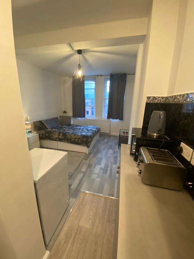 Cosy 1 Bedroom Apartment Лондон Экстерьер фото